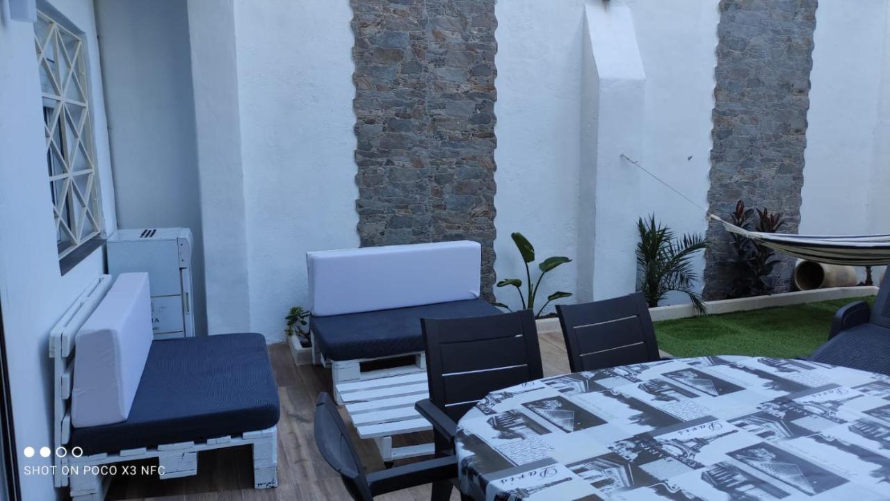 Malvarosa Beach Private Garden Lägenhet Valencia Exteriör bild